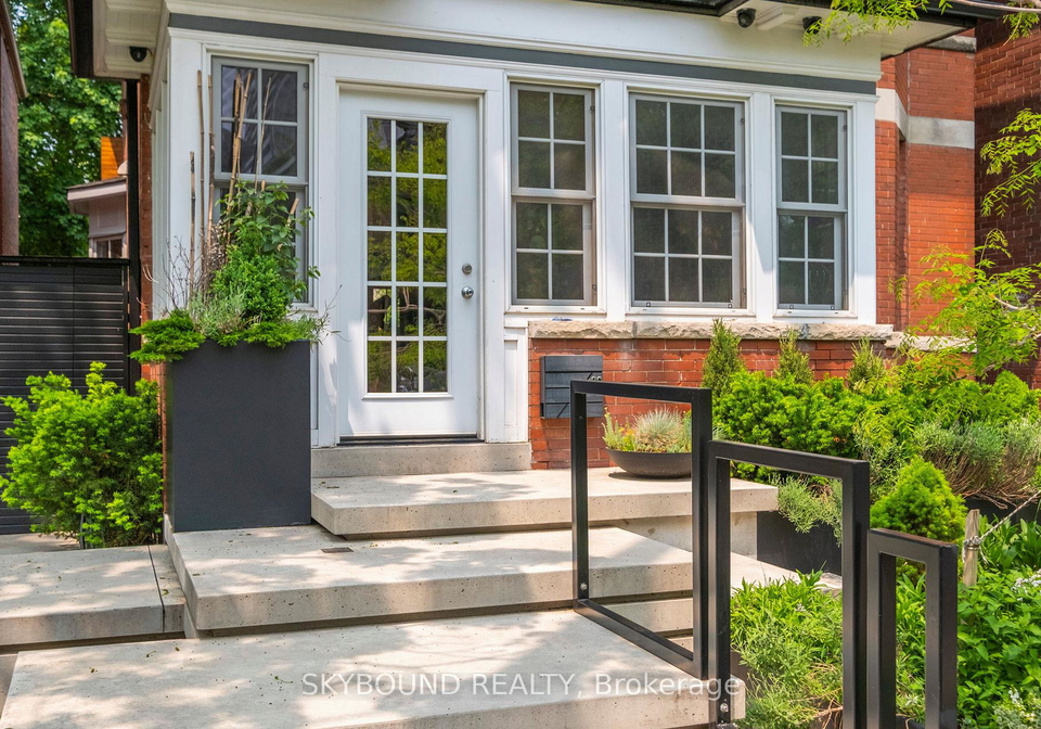 20-fairview-boulevard-toronto-ontario-e13142682