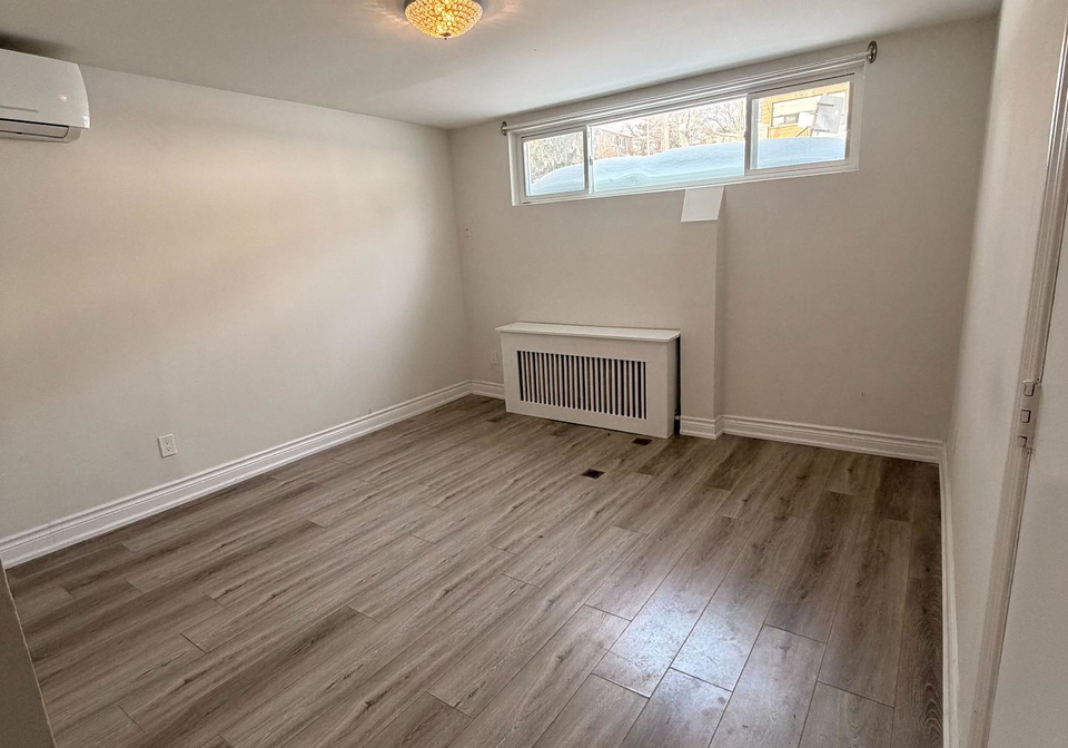 451-leslie-street-toronto-ontario-e13145044