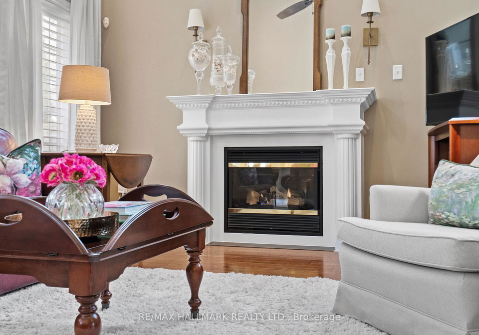 4-lythgoe-lane-ajax-ontario-e13145160