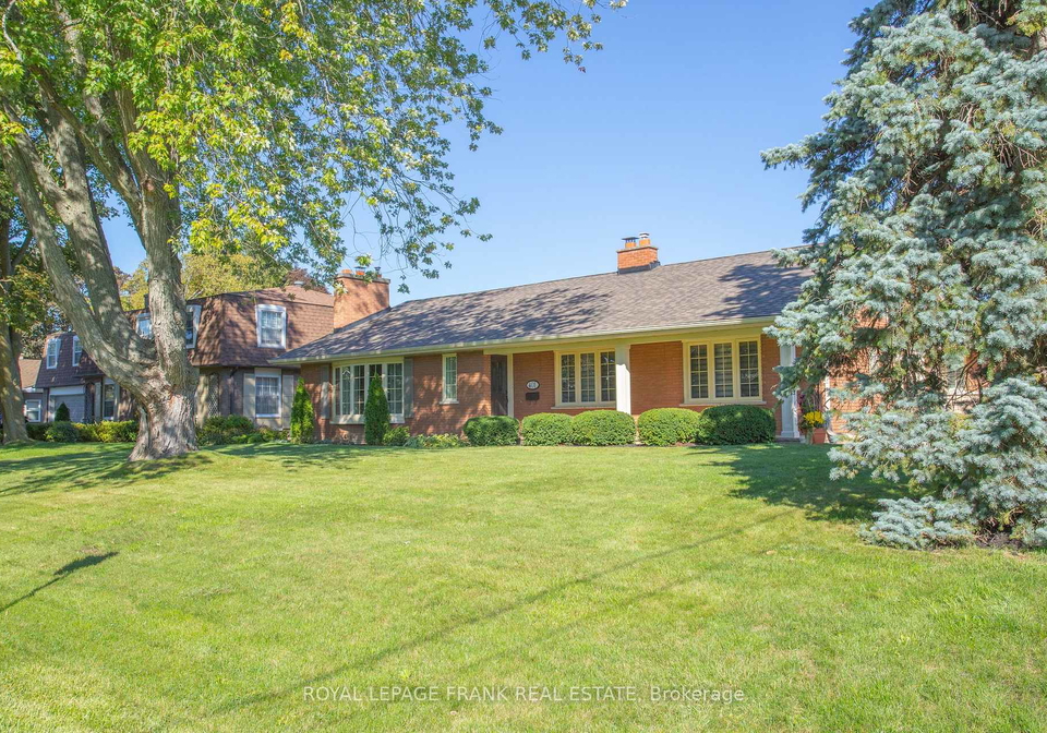 401-fairview-drive-whitby-ontario-e13145598