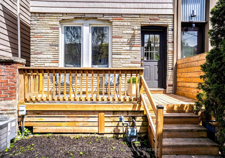 23-empire-avenue-toronto-ontario-e13145788