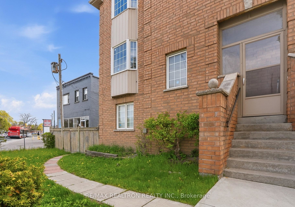 2-eli-shackleton-court-scarborough-ontario-e13146744