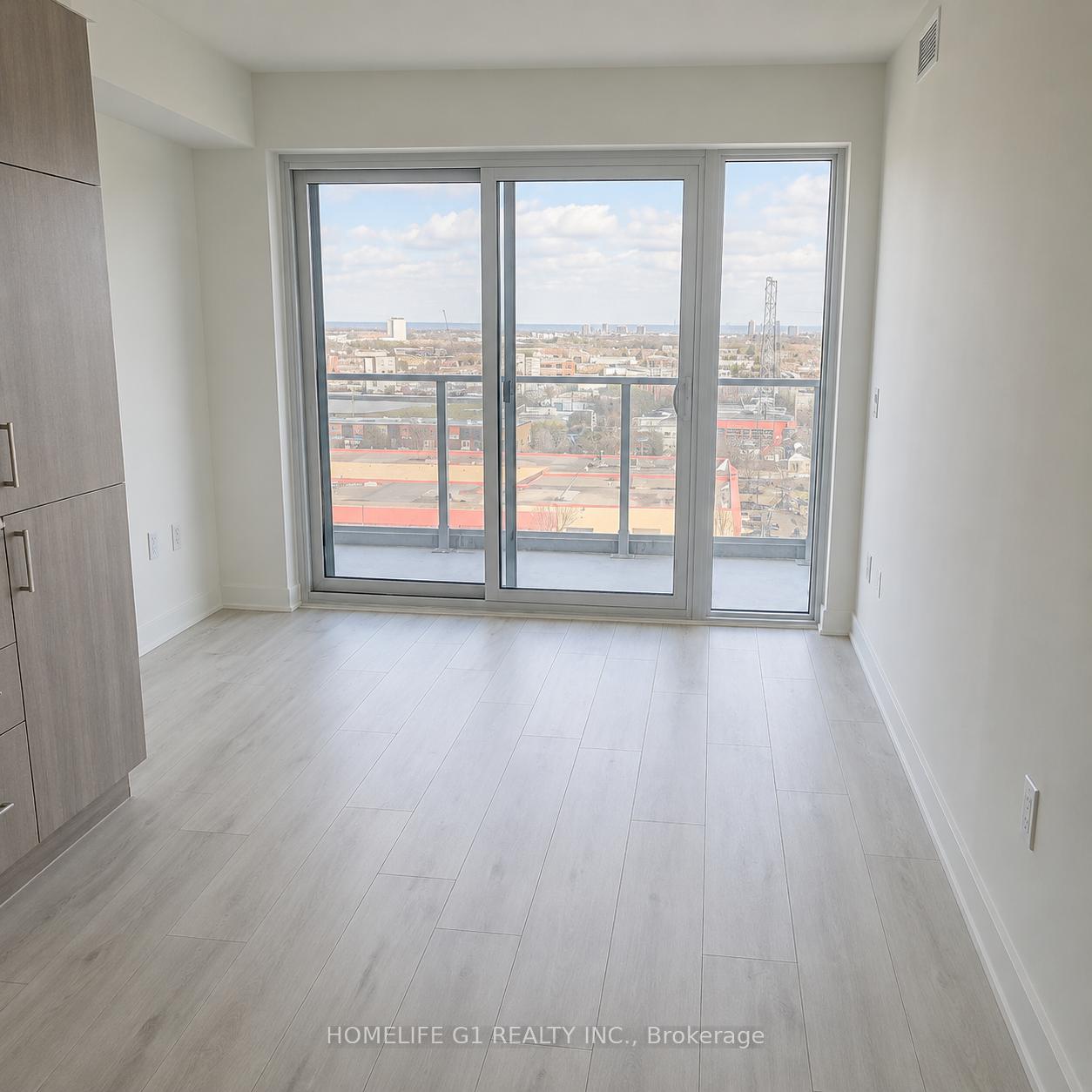1010-sandy-beach-road-pickering-ontario-e13146846