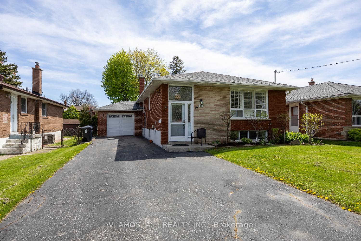 19-bainhart-crescent-scarborough-ontario-e13147198
