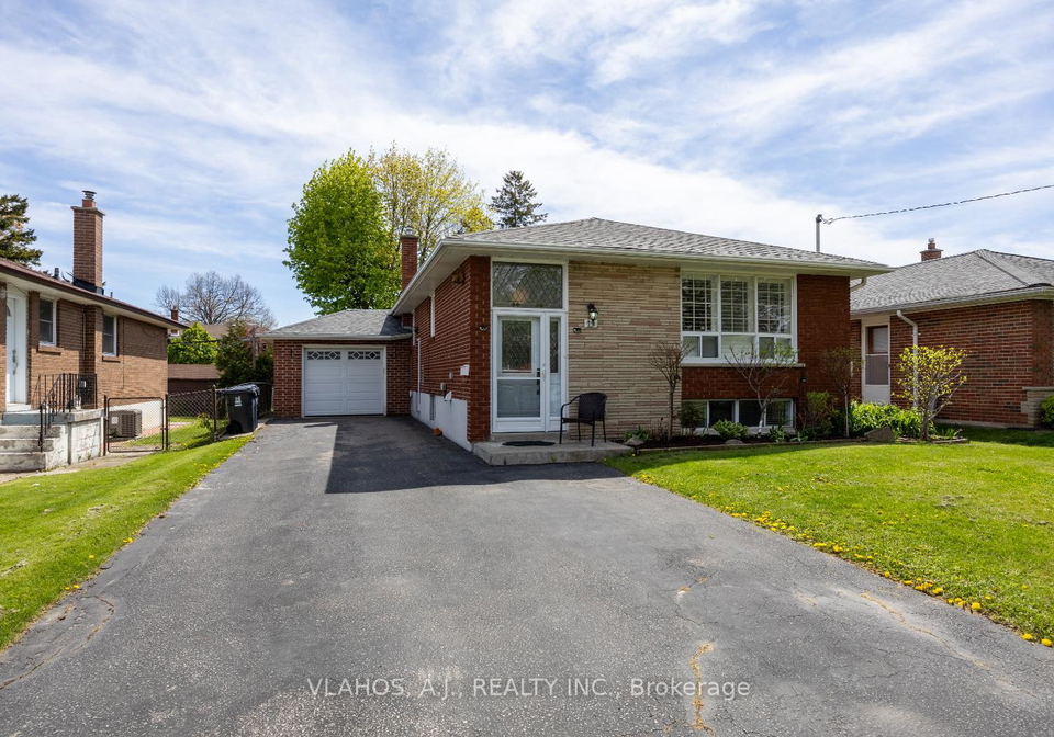 19-bainhart-crescent-scarborough-ontario-e13147198
