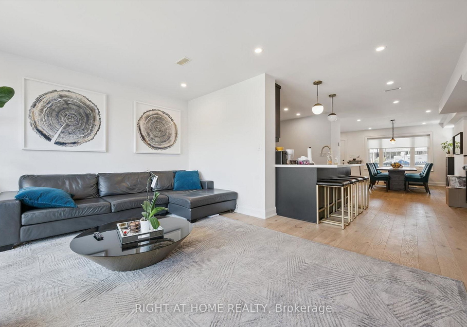 814-coxwell-avenue-east-york-ontario-e13147296