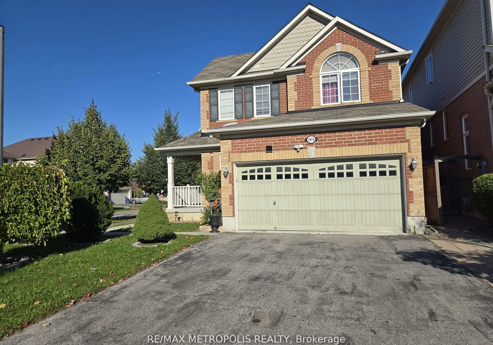 1913-liatris-drive-pickering-ontario-e13147440