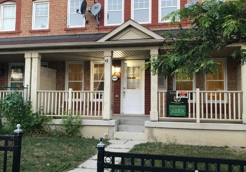 8840-sheppard-avenue-e-scarborough-ontario-e13148372