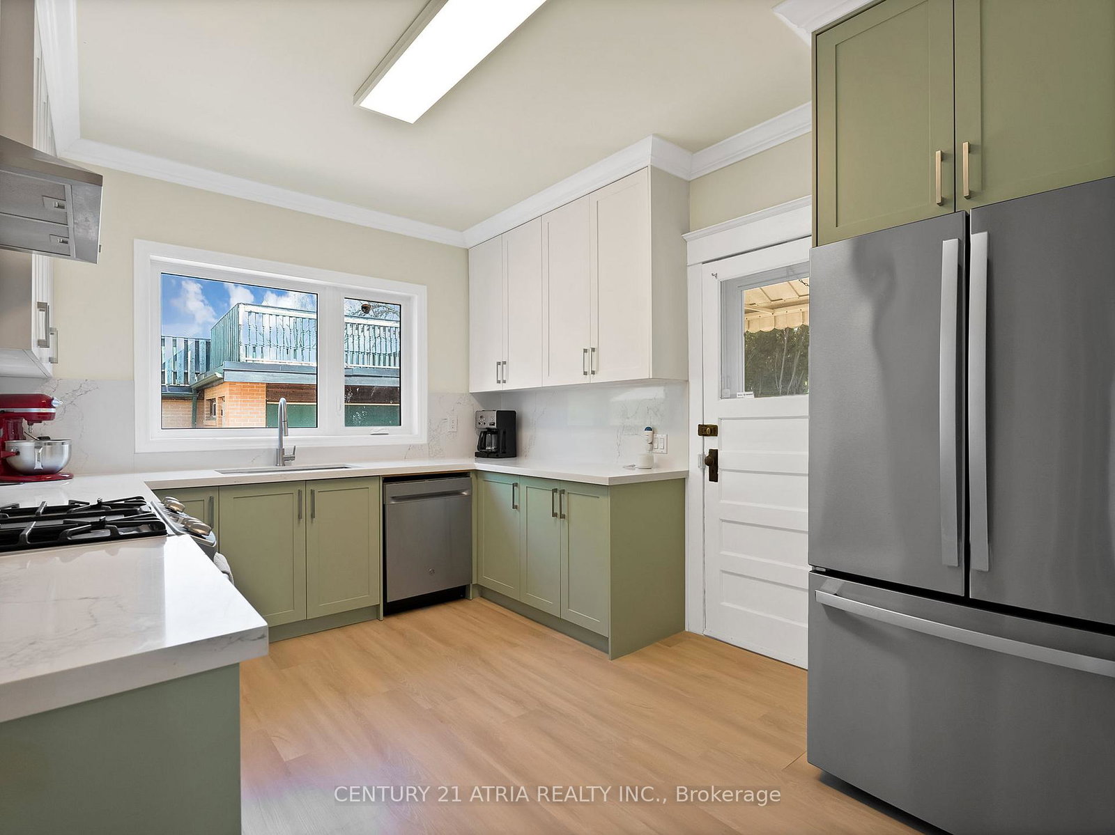 32-rosevear-avenue-east-york-ontario-e13148976