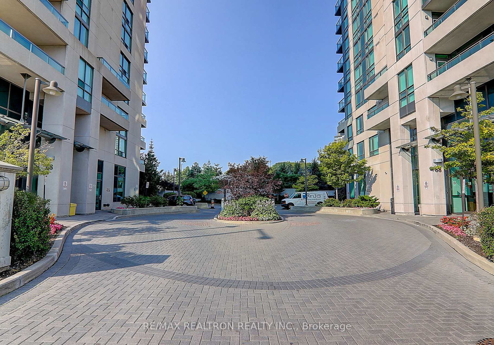 88-grangeway-avenue-scarborough-ontario-e13150112