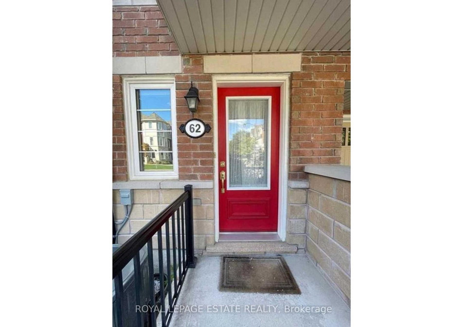 62-howe-avenue-scarborough-ontario-e13150416