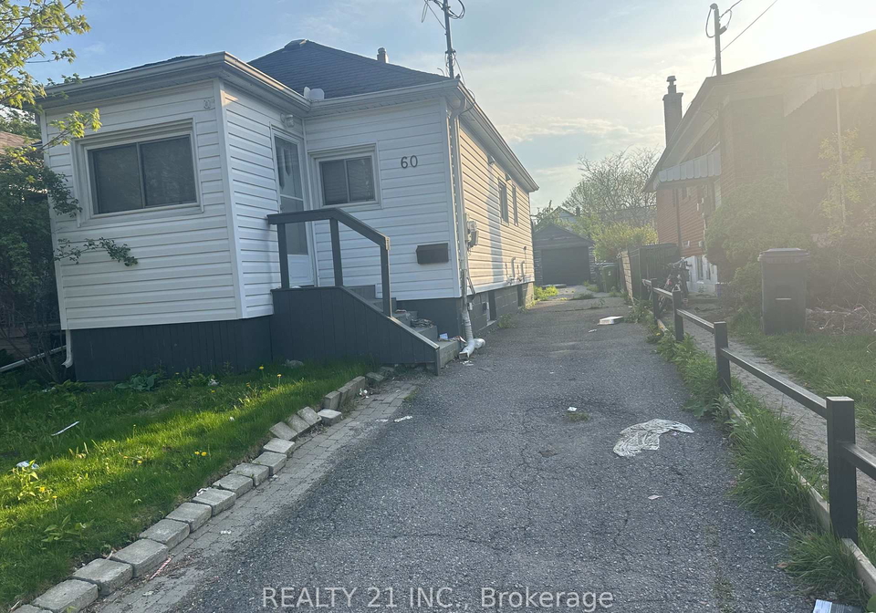 60-phillip-avenue-scarborough-ontario-e13150464
