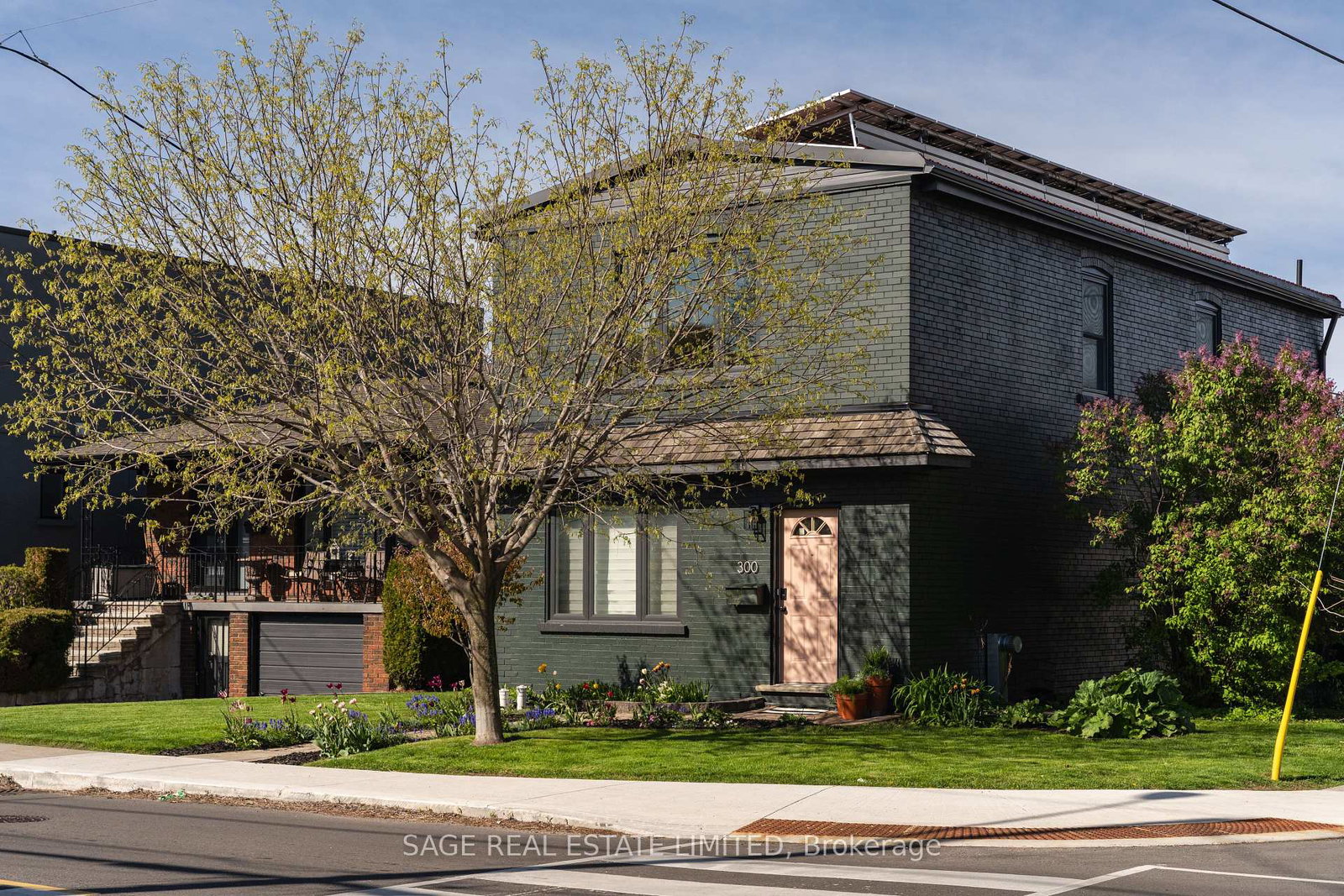 300-westlake-avenue-east-york-ontario-e13150706