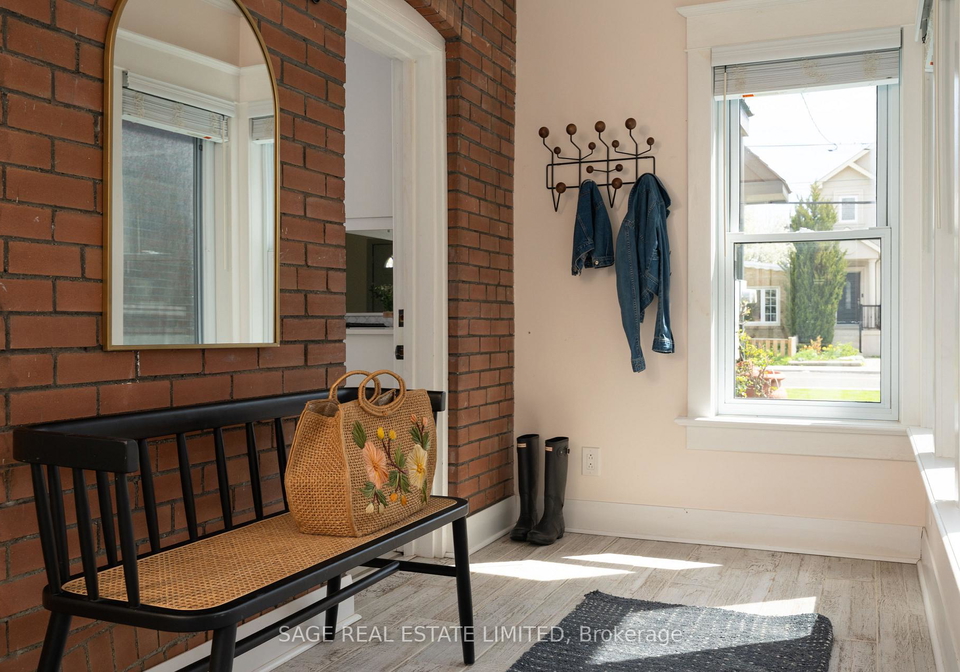 300-westlake-avenue-east-york-ontario-e13150706