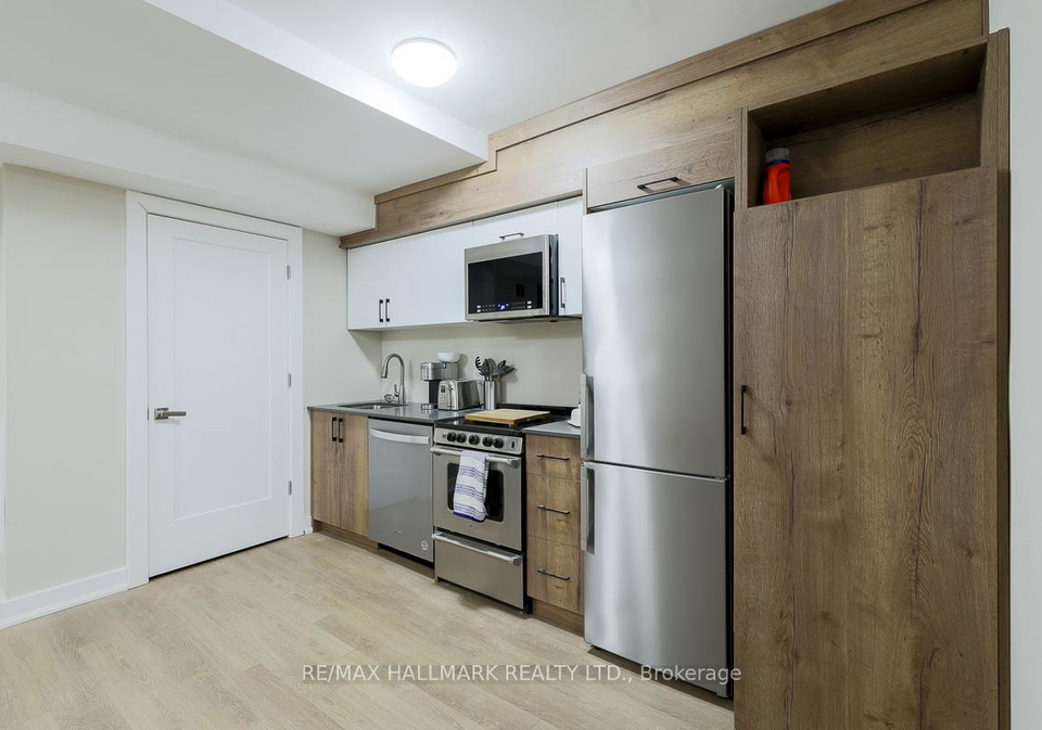 628-danforth-avenue-east-york-ontario-e13151014
