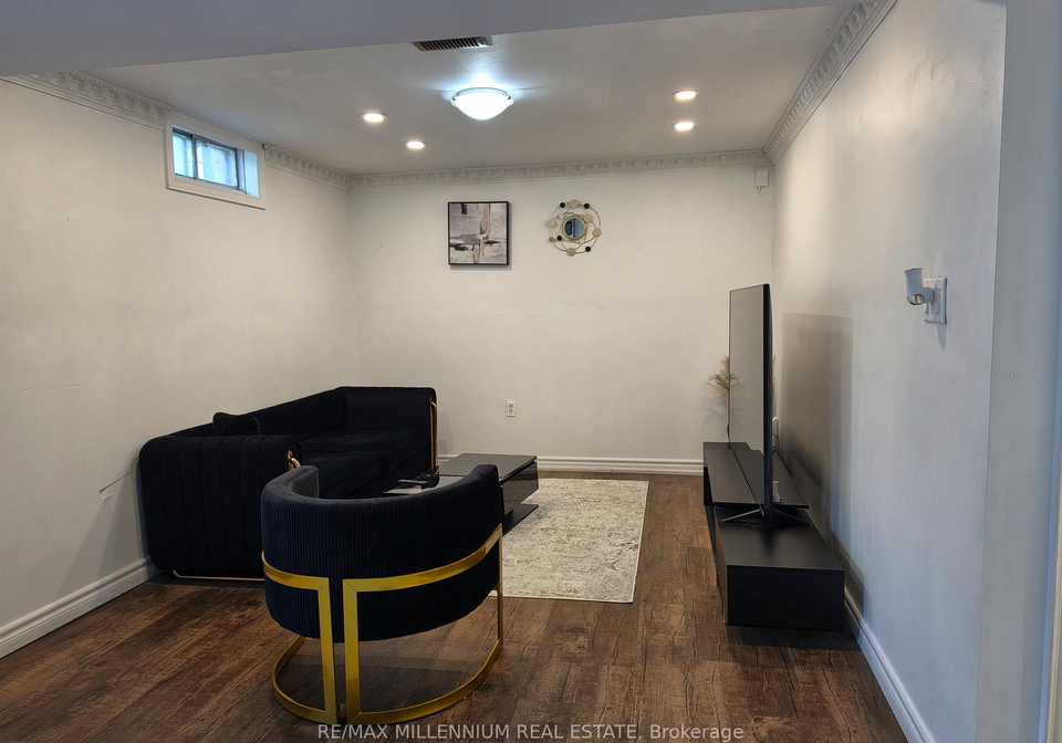 66-overlord-crescent-scarborough-ontario-e13151114