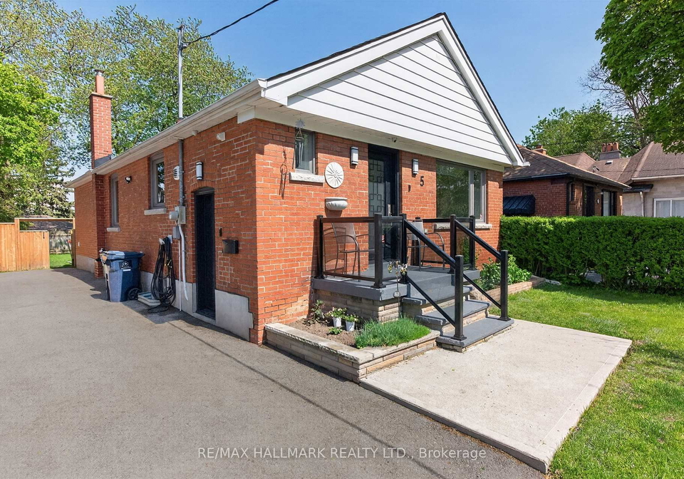 5-elmont-drive-east-york-ontario-e13151616