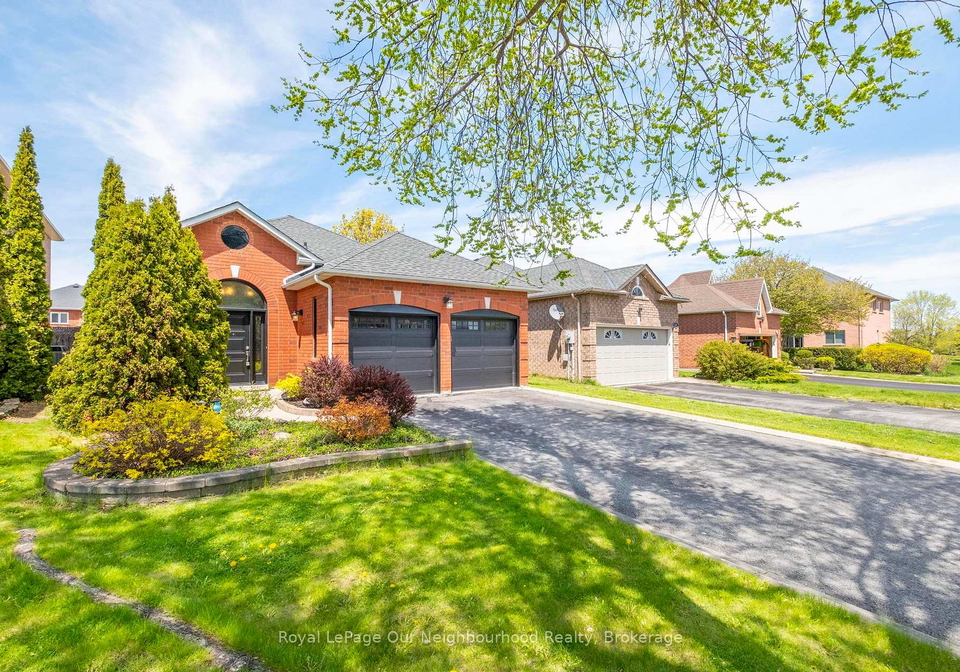 105-parnell-crescent-whitby-ontario-e13151672