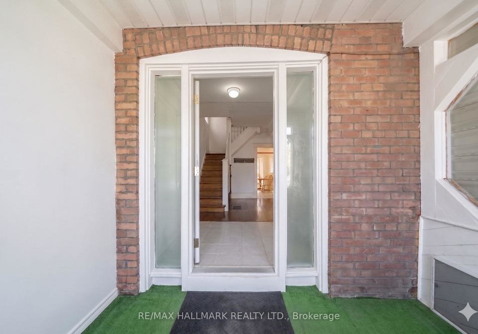 31-gates-avenue-toronto-ontario-e13153222