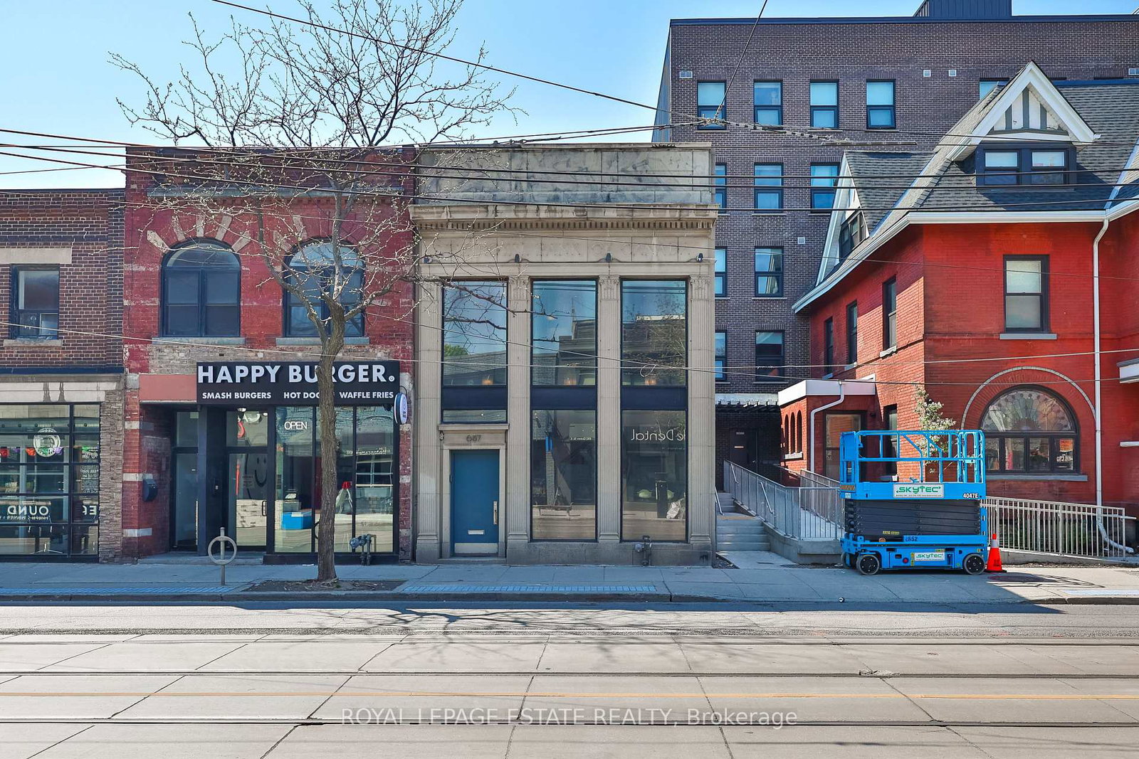 687-queen-street-e-toronto-ontario-e13153310
