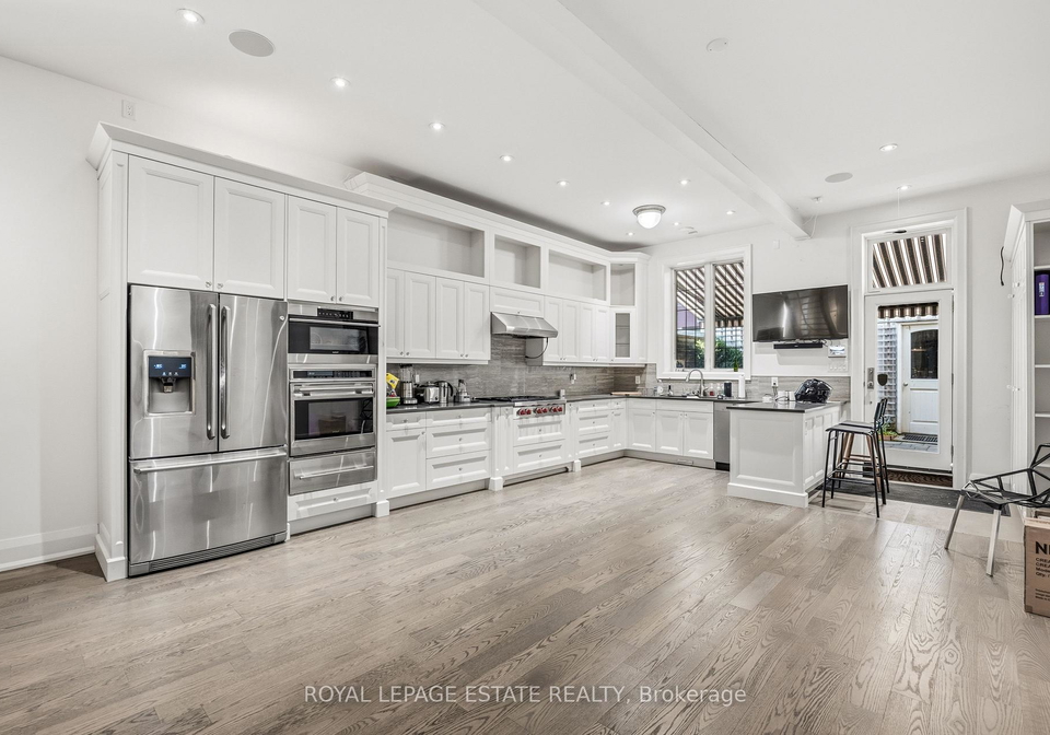 687-queen-street-e-toronto-ontario-e13153310