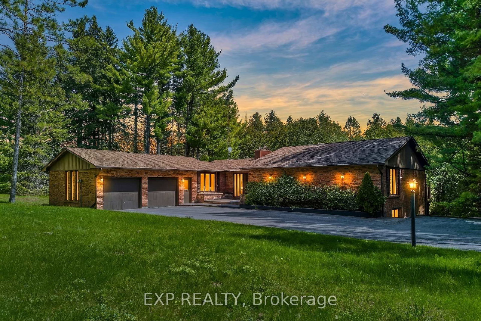 7985-cedarbrook-trail-whitby-ontario-e13153656