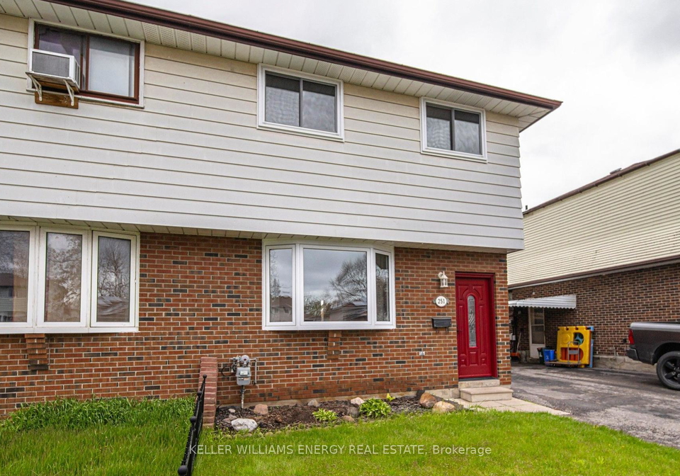 251-kinmount-crescent-oshawa-ontario-e13153988