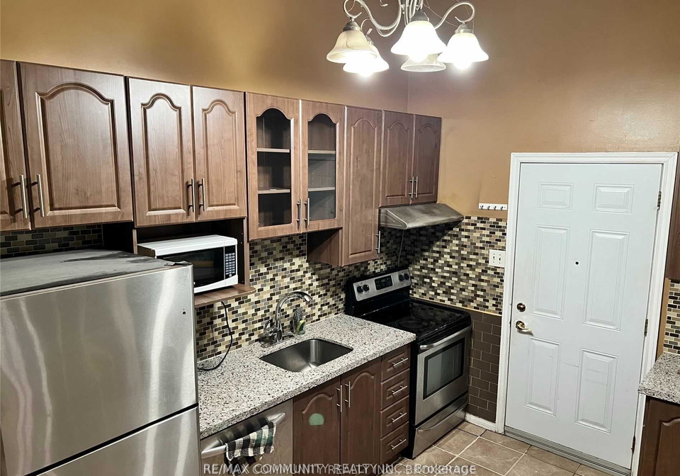 3238-lawrence-avenue-scarborough-ontario-e13154208