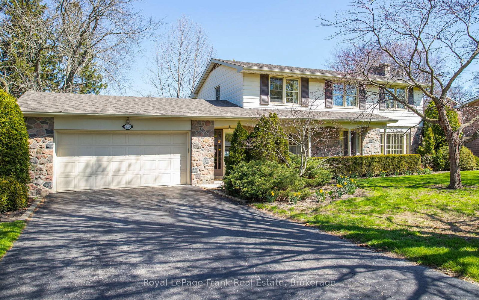 338-lyndeview-drive-whitby-ontario-e13154520