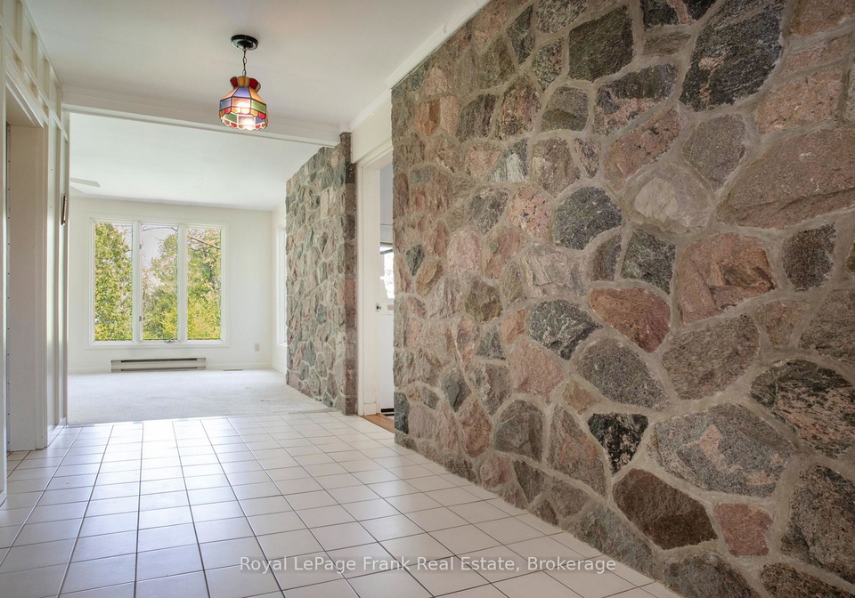 338-lyndeview-drive-whitby-ontario-e13154520