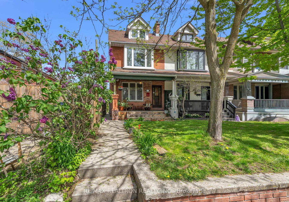 105-dewhurst-boulevard-east-york-ontario-e13155336