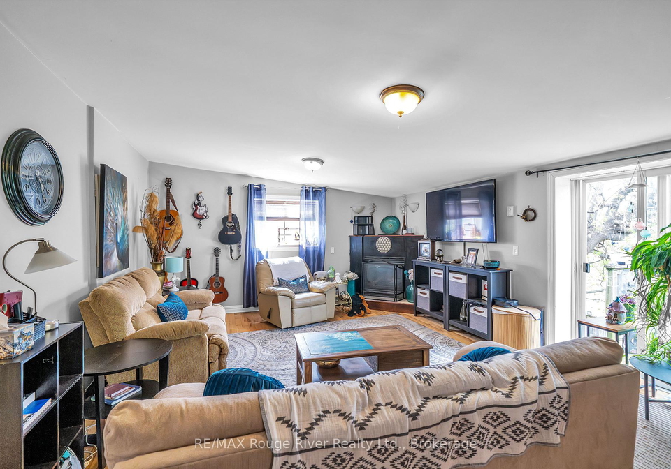 4502-highway-2-road-clarington-ontario-e13155840