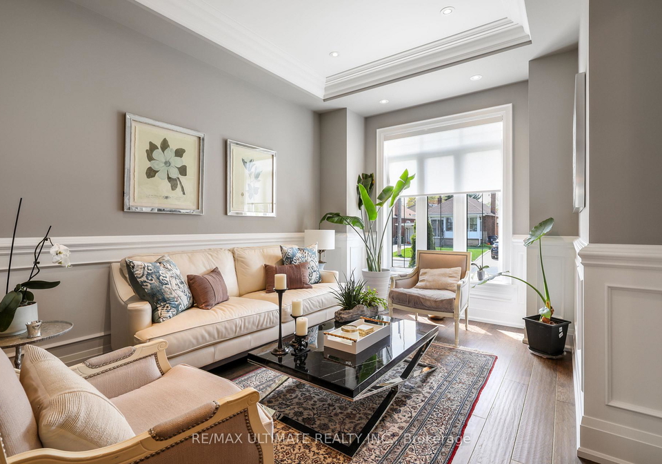 31-presteign-avenue-east-york-ontario-e13155866