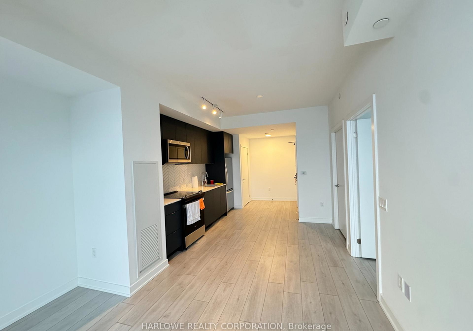 1606-charles-street-whitby-ontario-e13156770