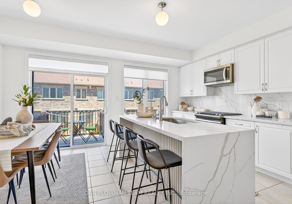 30-hallmark-way-whitby-ontario-e13156818