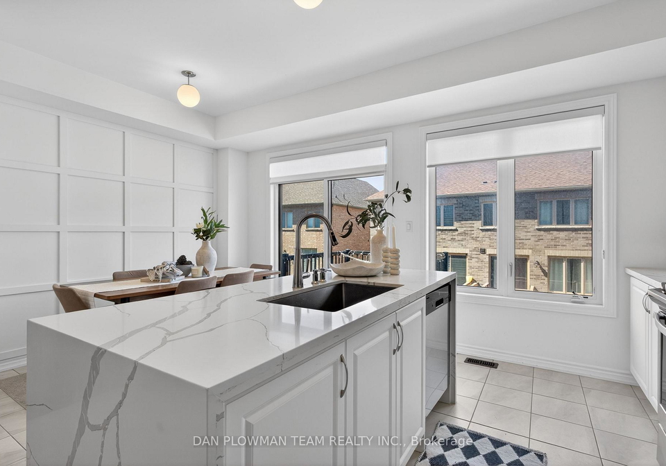 30-hallmark-way-whitby-ontario-e13156818