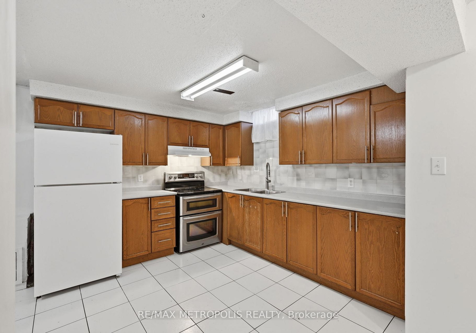 584-strouds-lane-pickering-ontario-e13157908