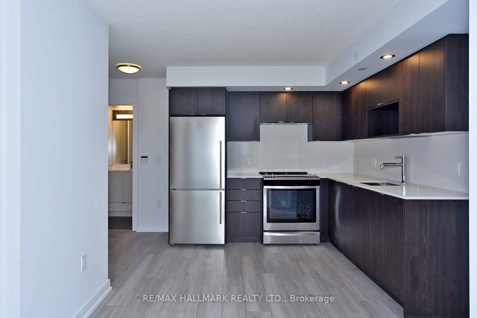 225-village-green-square-scarborough-ontario-e13157924