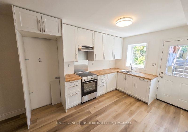 52-rhyl-avenue-n-toronto-ontario-e13158152