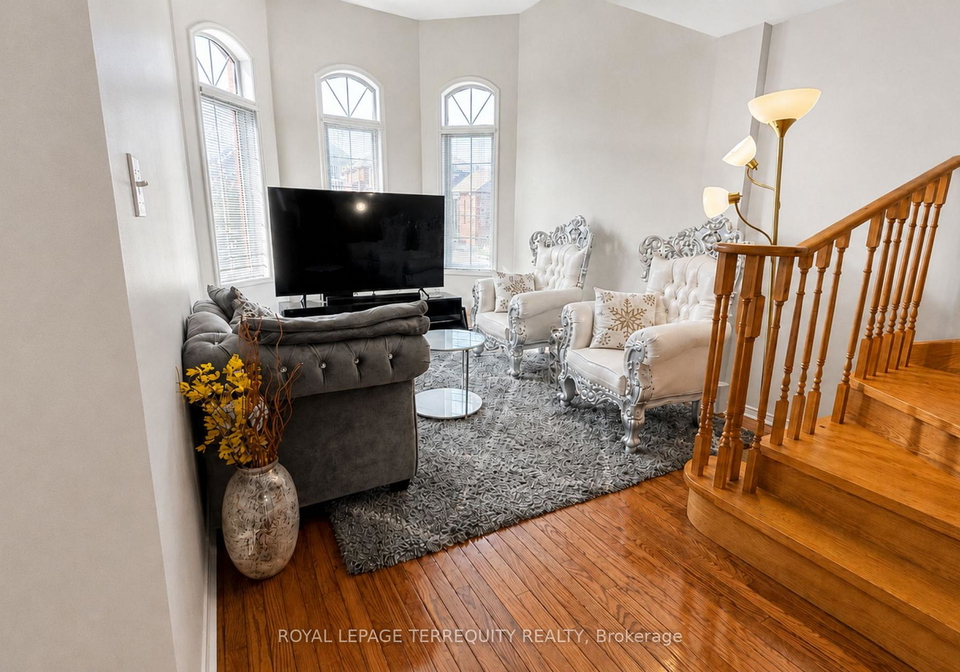 1215-wadebridge-crescent-oshawa-ontario-e13158166