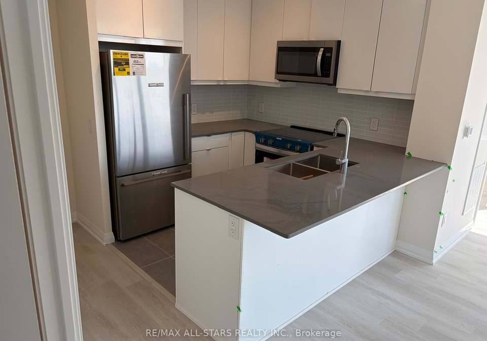 3270-sheppard-avenue-e-scarborough-ontario-e13158668