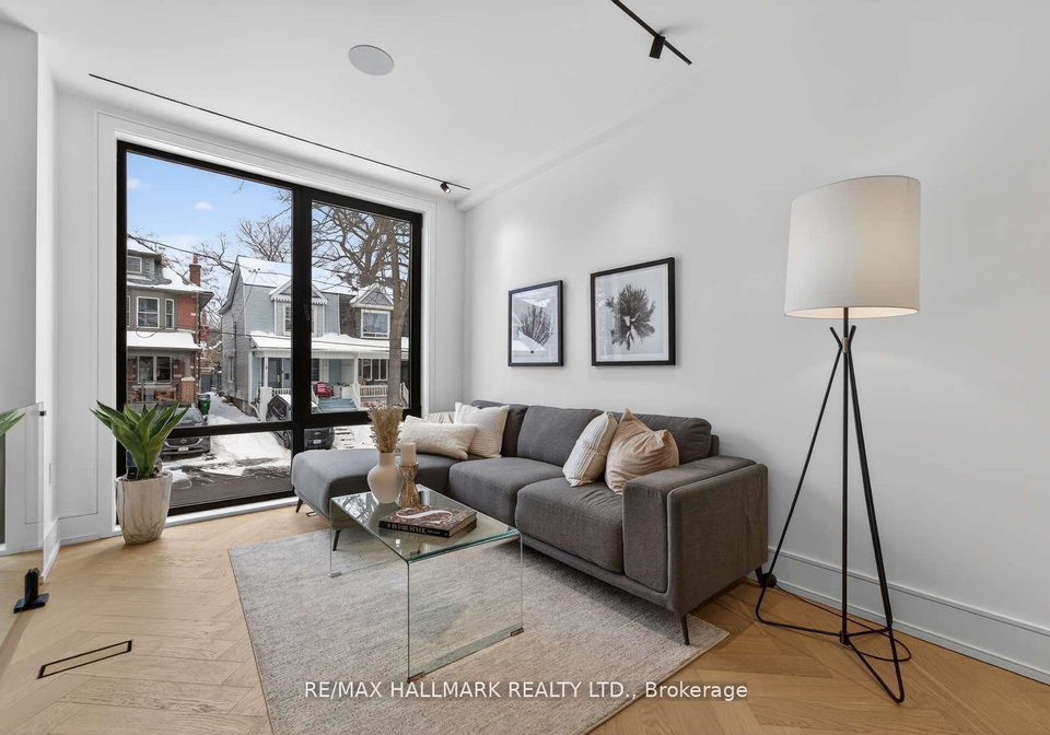 10-wheeler-avenue-toronto-ontario-e13159516