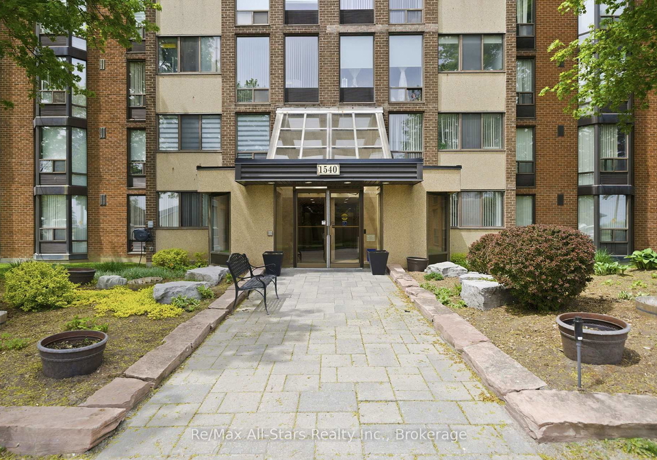 1540-pickering-parkway-pickering-ontario-e13160078