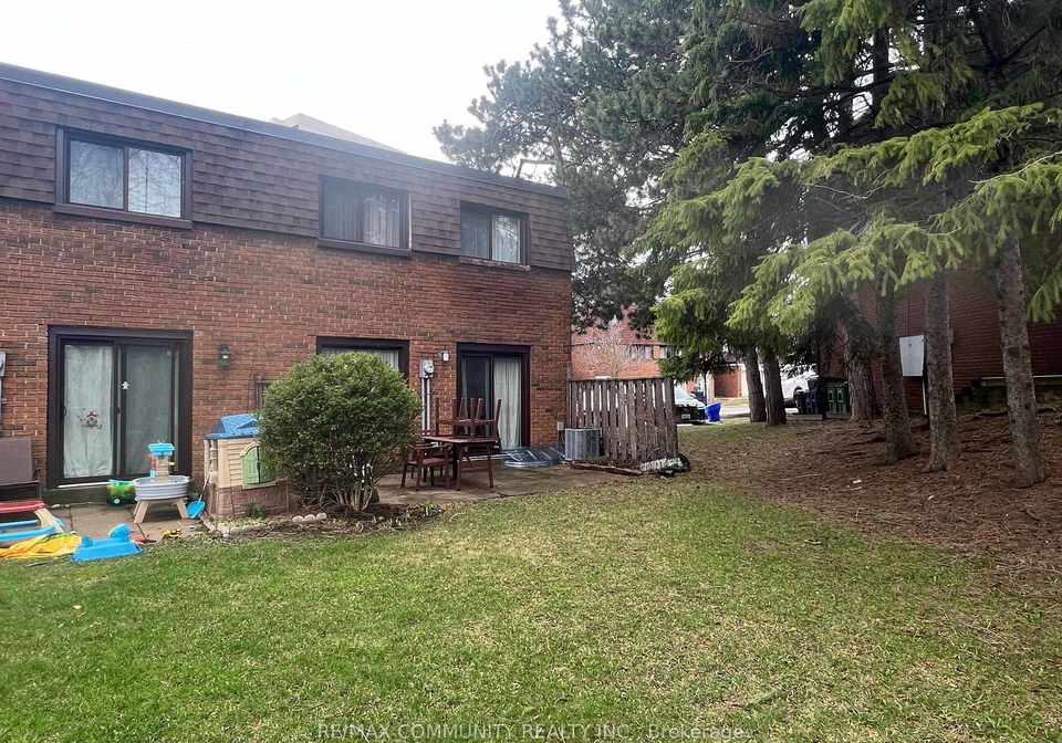 284-sprucewood-court-scarborough-ontario-e13160162