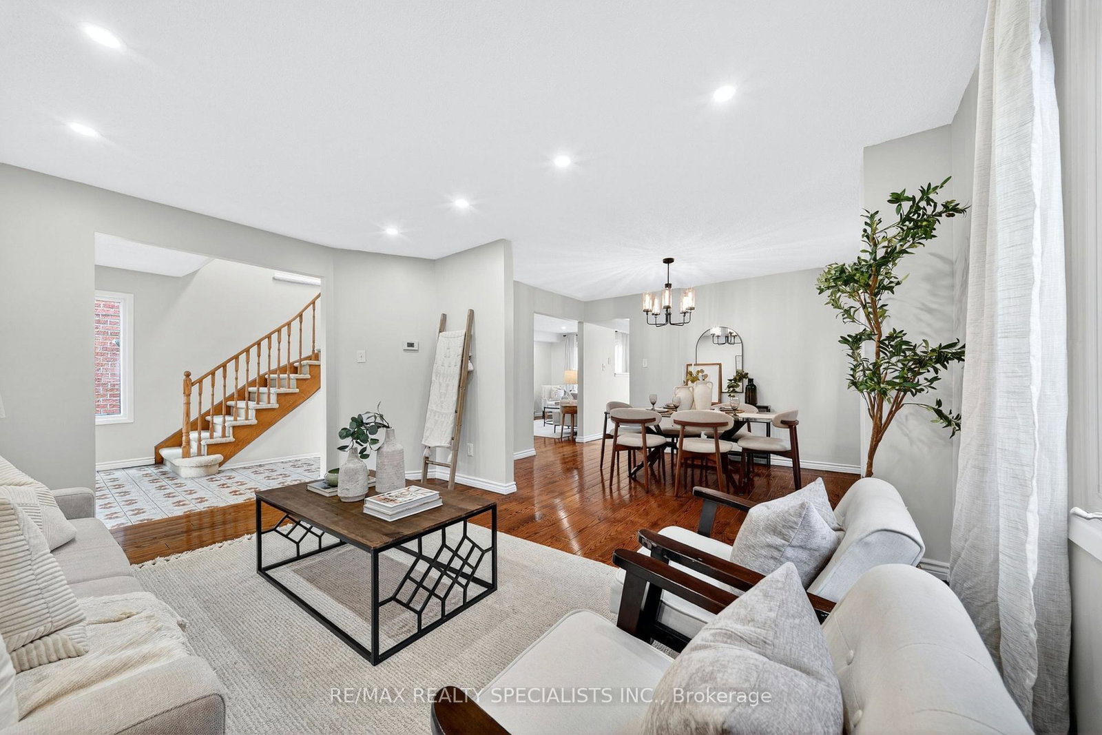 17-payzac-avenue-scarborough-ontario-e13160456