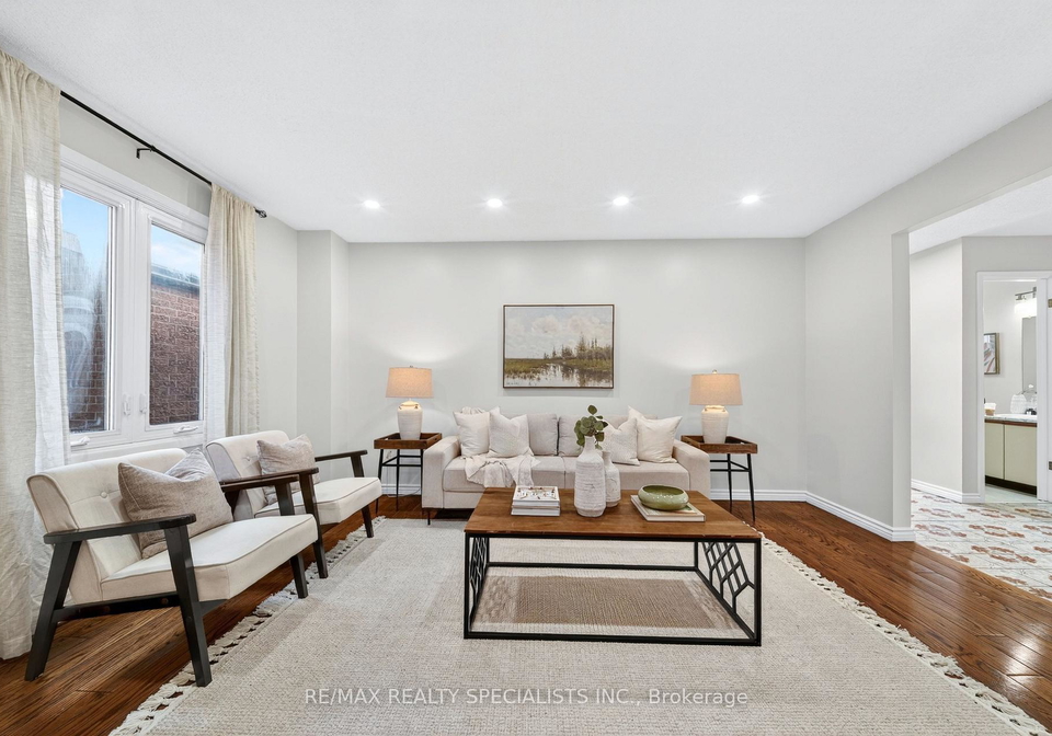 17-payzac-avenue-scarborough-ontario-e13160456