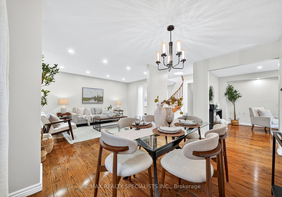 17-payzac-avenue-scarborough-ontario-e13160456