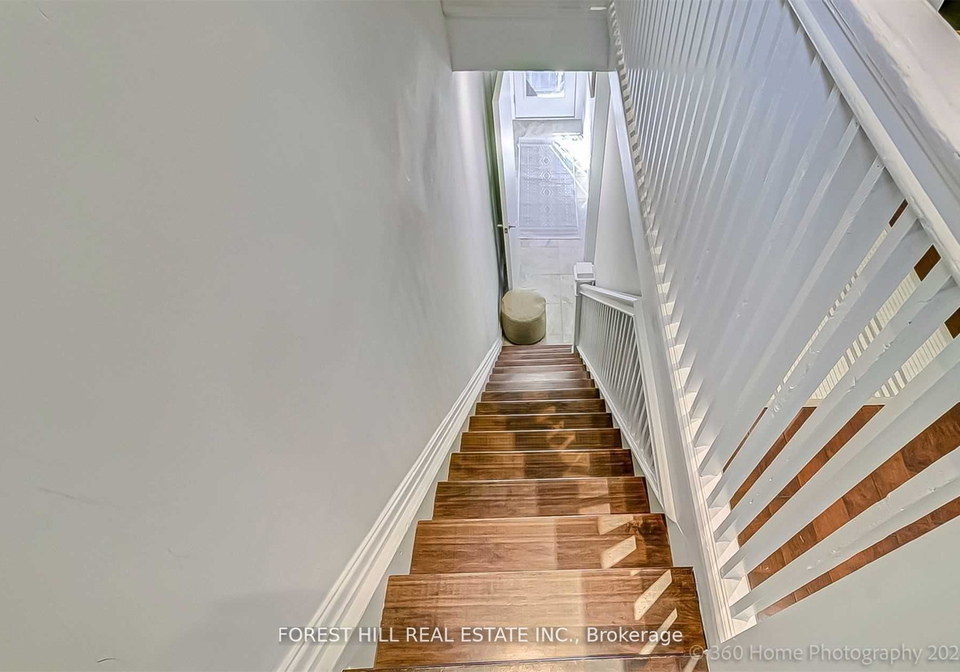 373-woodbine-avenue-toronto-ontario-e13160582