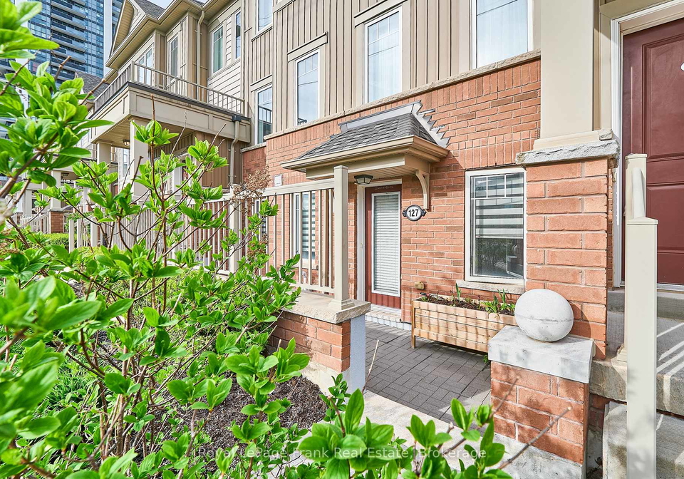 2500-hill-rise-court-oshawa-ontario-e13160864