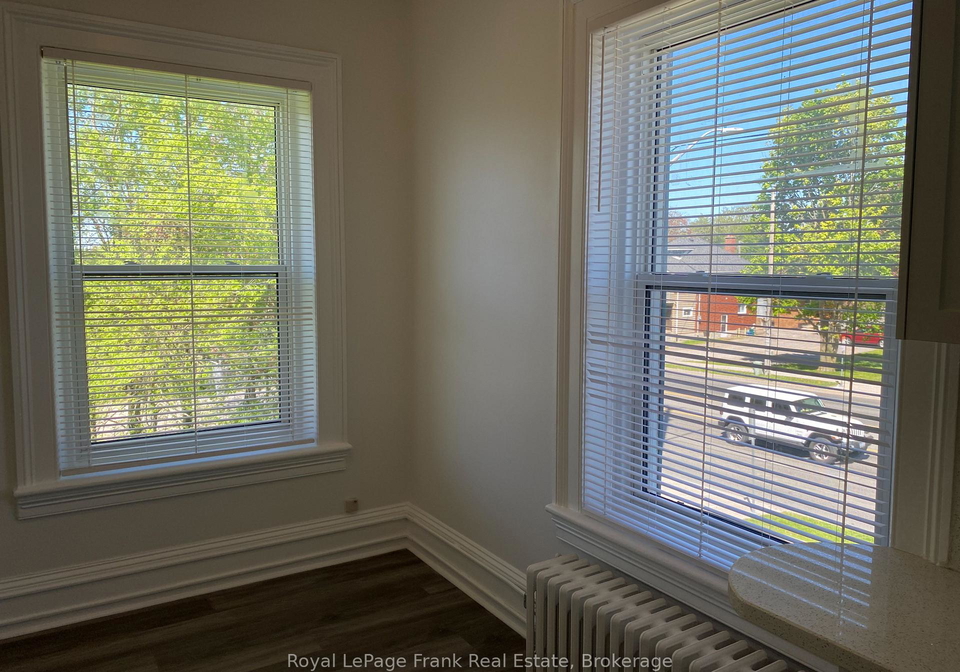 85dundas-street-w-whitby-ontario-e13161466
